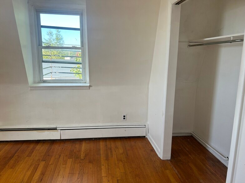 Building Photo - 25 S Highland Ave