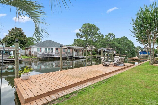 Building Photo - 1672 Kauai Ct