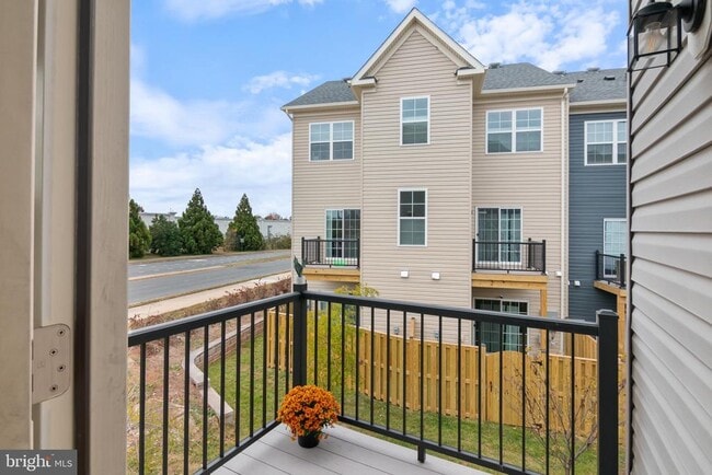 Building Photo - 9288 Kos Ln