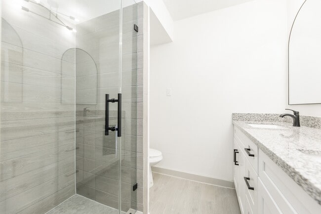 Building Photo - 7115 Falling Waters Dr