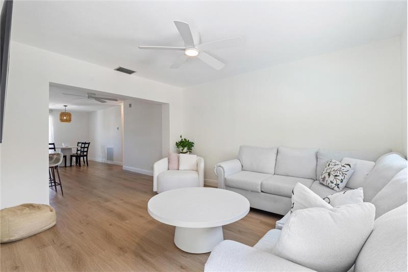 Building Photo - 4921 NE 23rd Ave