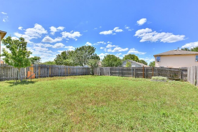 Building Photo - 233 Brandons Way