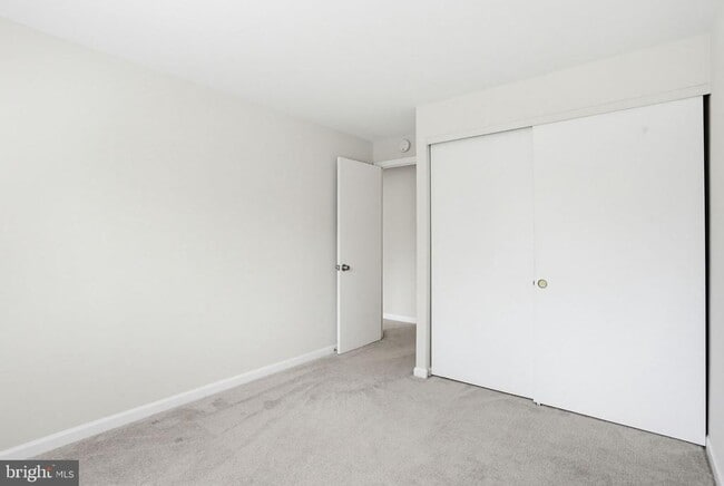 Building Photo - 8957 Skyrock Ct