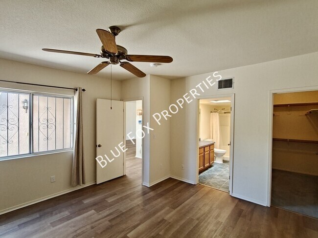 Building Photo - 2415 W Calle Retana