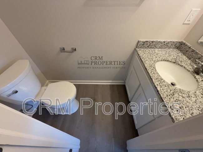 Building Photo - 211 Barr Ct