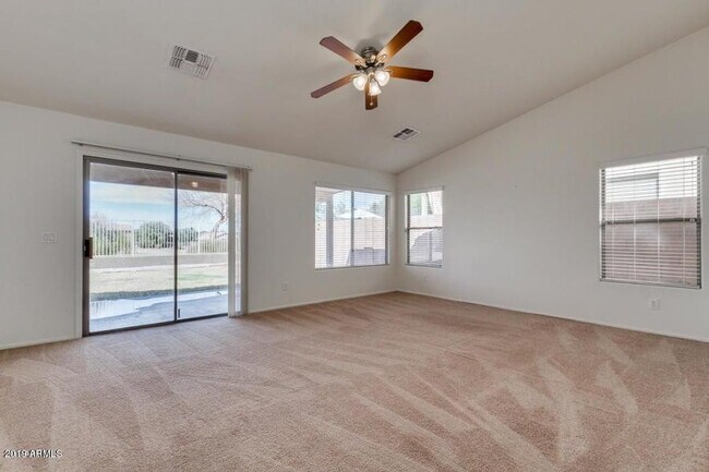 Building Photo - 42376 W Chisholm Dr