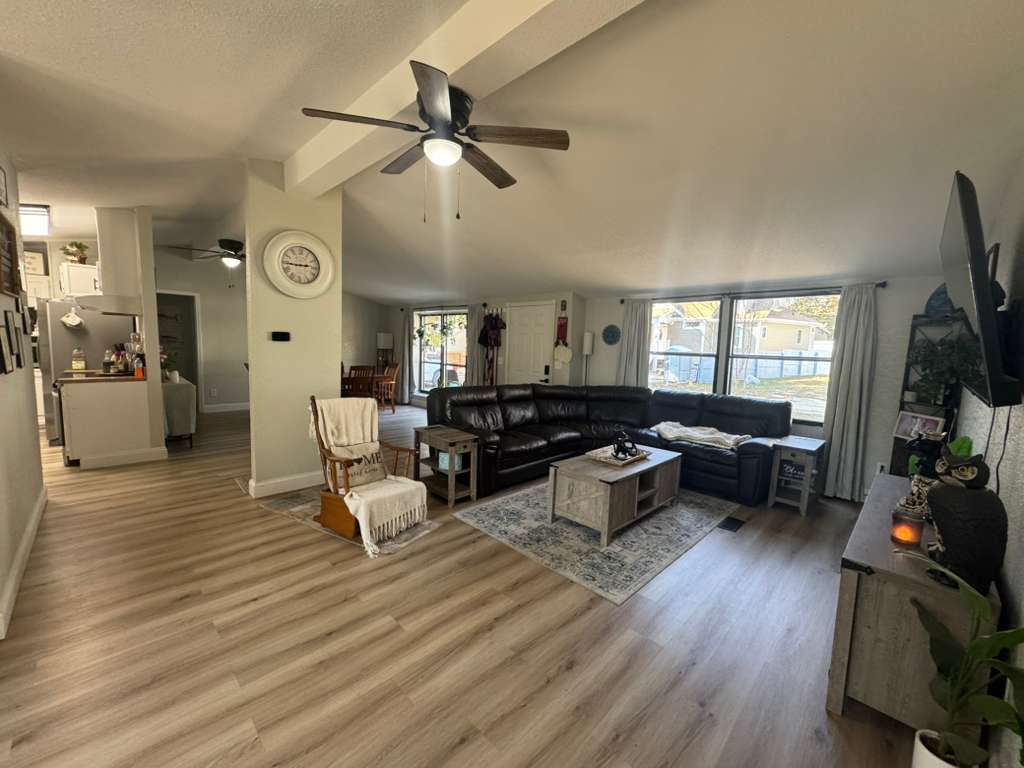 Building Photo - 113 Briggs St