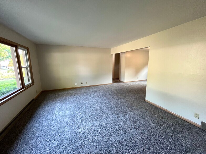 Living Room - 1661 N 116th St