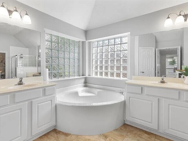 Building Photo - 15714 Spring Trail