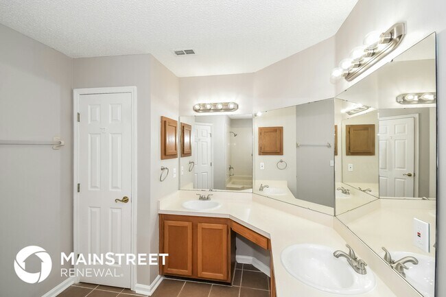 Building Photo - 8294 Rocky Creek Ct