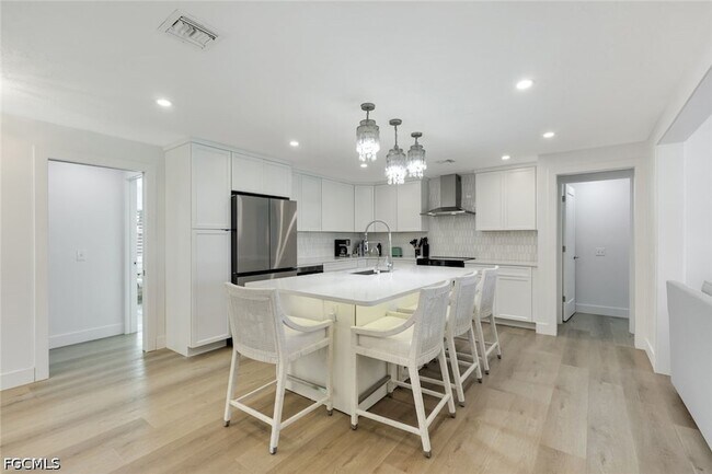 Building Photo - 707 Durion Ct