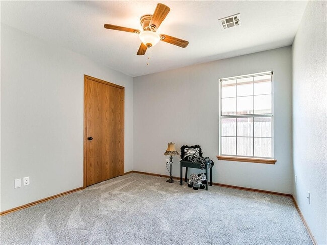 Building Photo - Beautiful 3 Bedroom 2 Bath Home In Choctaw!!!