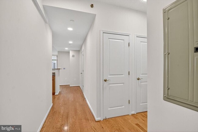 Building Photo - 11700 Old Georgetown Rd