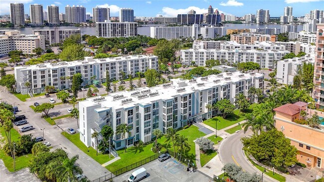 Building Photo - 17560 Atlantic Blvd