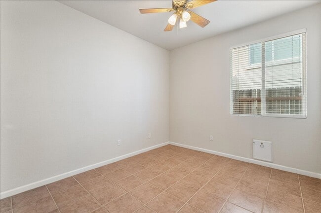 Building Photo - 1073 Huntly Dr