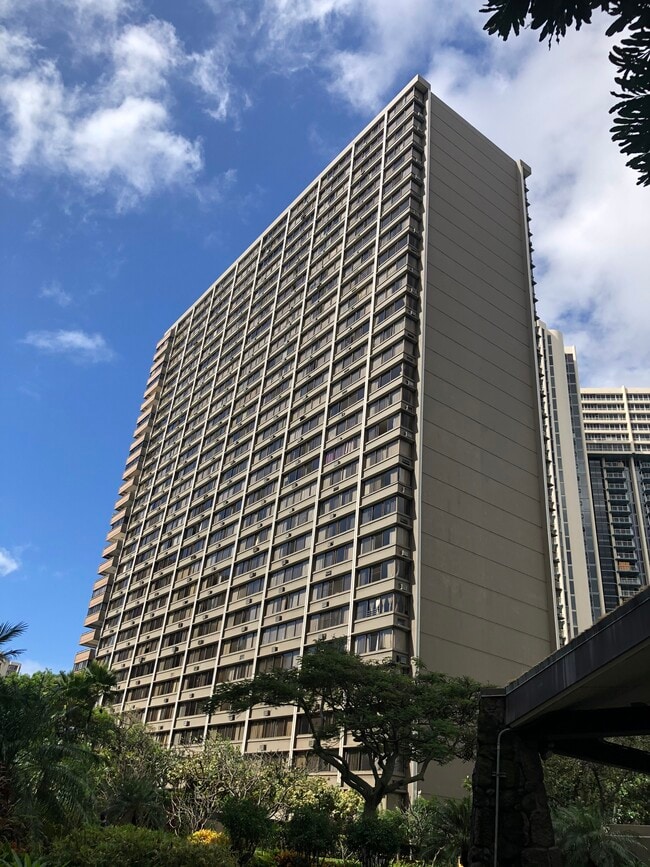 Buiilding - 1255 Nuuanu Ave