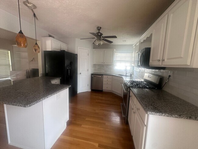 Building Photo - 5307 Silver Wing Blvd