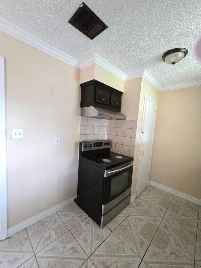 Building Photo - 822 Ivy Hollow St