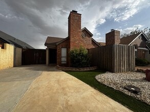 Building Photo - 3611 Monclave Dr