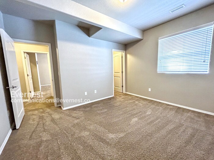 Building Photo - 2525 Half Chaps Ct