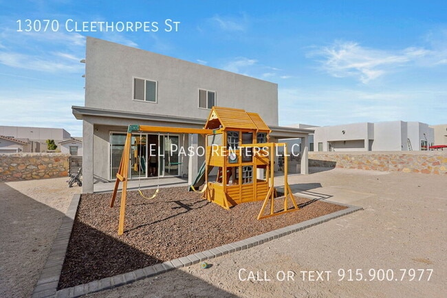 Building Photo - 13070 Cleethorpes St