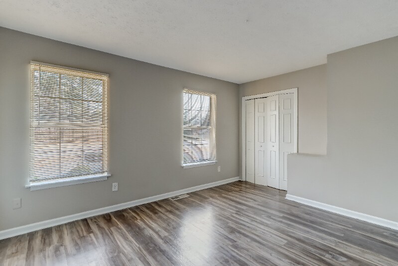 Building Photo - 4281 Grogan St