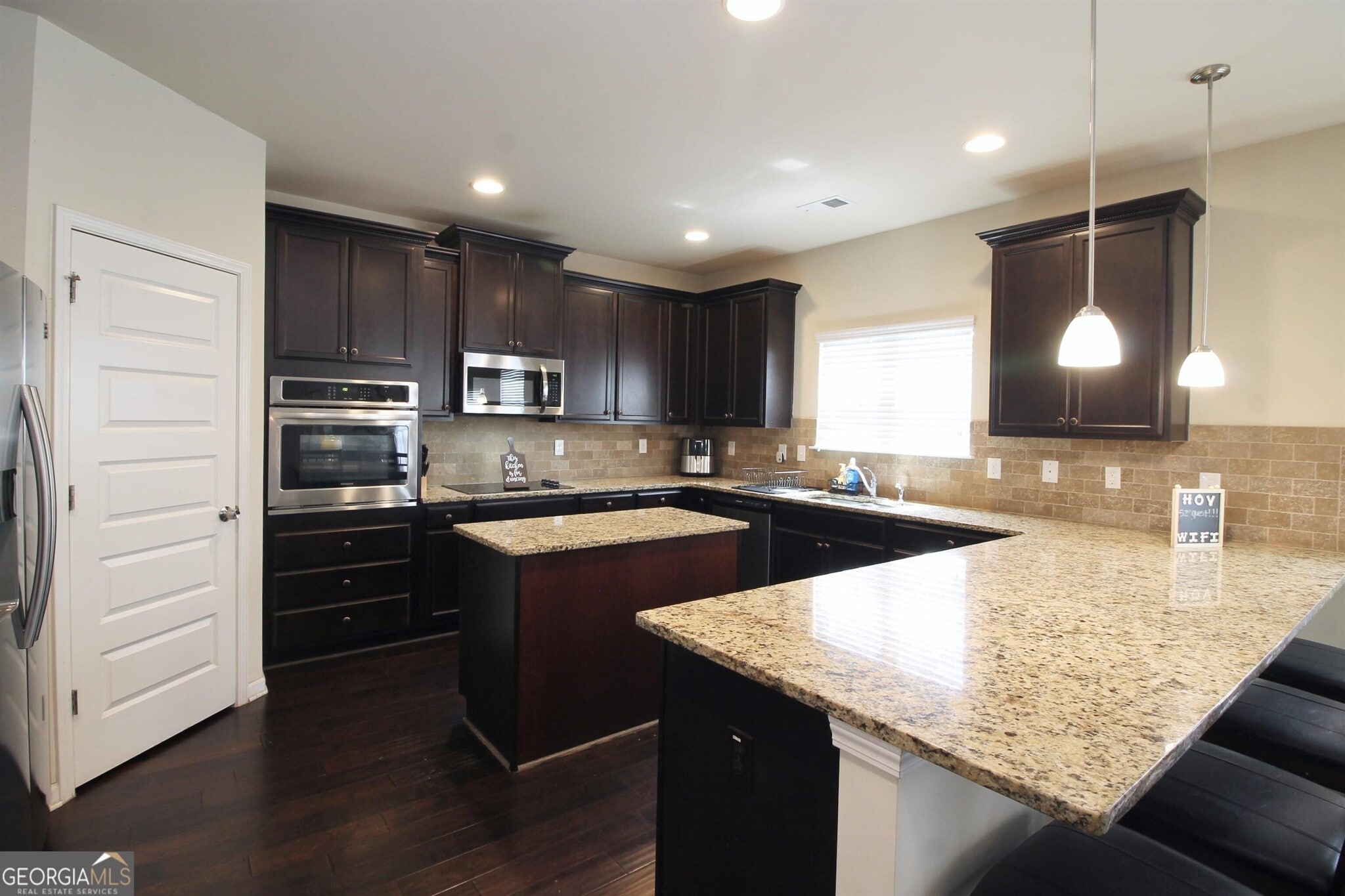 Building Photo - 529 Harmony Way