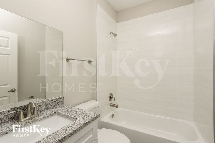 Building Photo - 541 Fellenz St