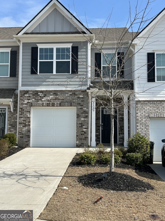 Building Photo - 5320 Barberry Ave