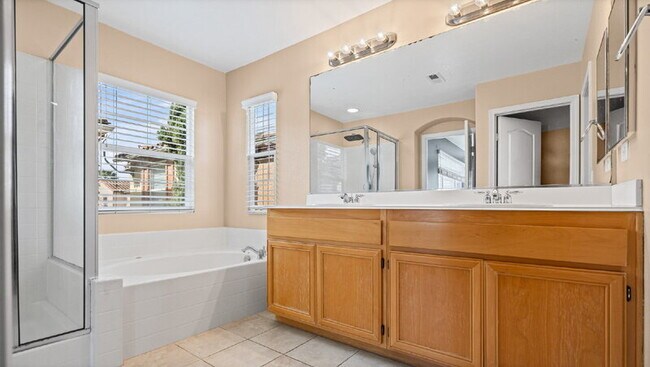 Building Photo - 4106 Arroyo Way