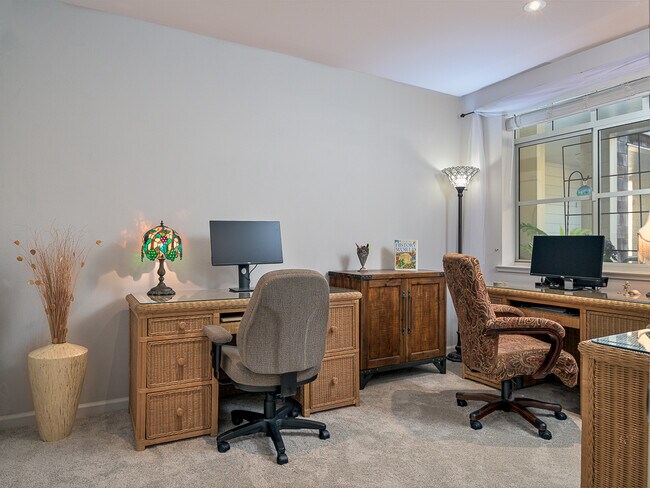 Building Photo - 1400 Pinnacle Ct