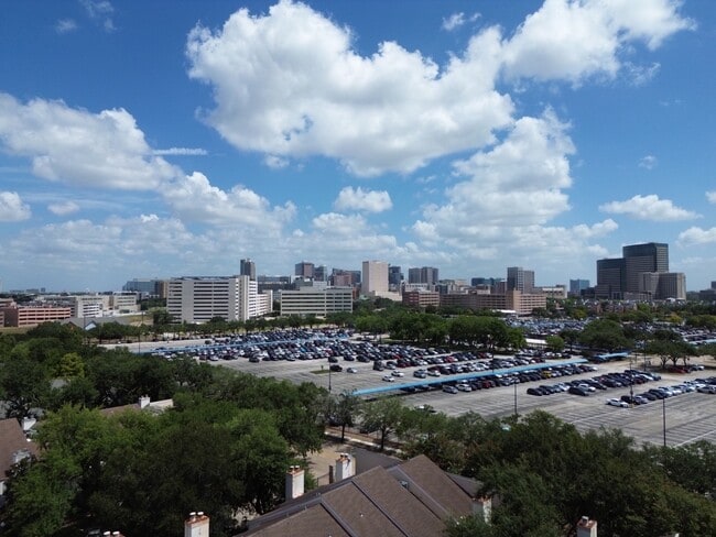 Building Photo - 7950 N Stadium Dr