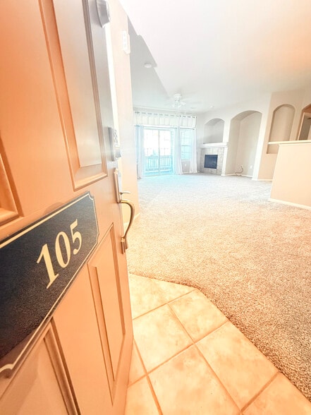 Building Photo - 1575 Olympia Cir
