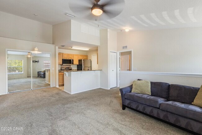 Building Photo - 1109 Lighthouse Rd