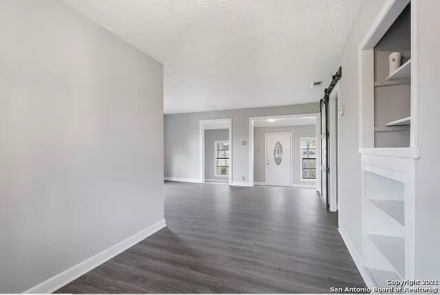 Building Photo - 1818 W Ridgewood Ct