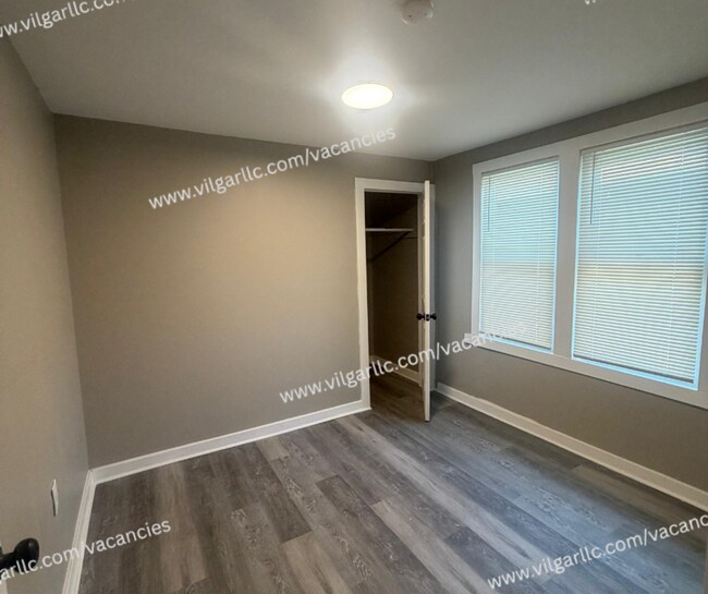 Building Photo - 1712 Carolina St