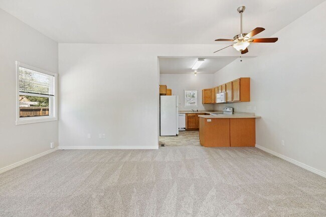 Building Photo - 1704 W Cucharras St