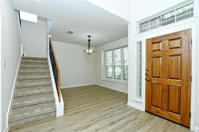 Building Photo - 2712 Brubeck Bend