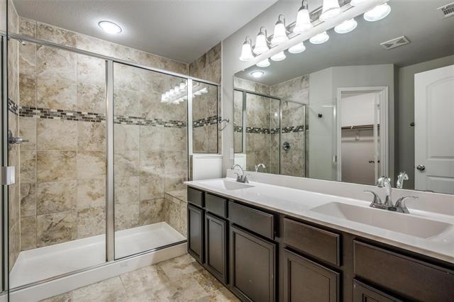 Building Photo - 5007 Sanger Cir Dr