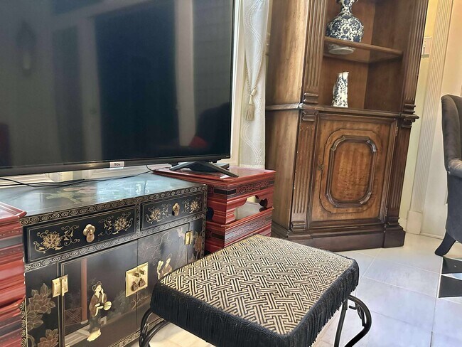 Building Photo - 2403 Shreve Hill Rd