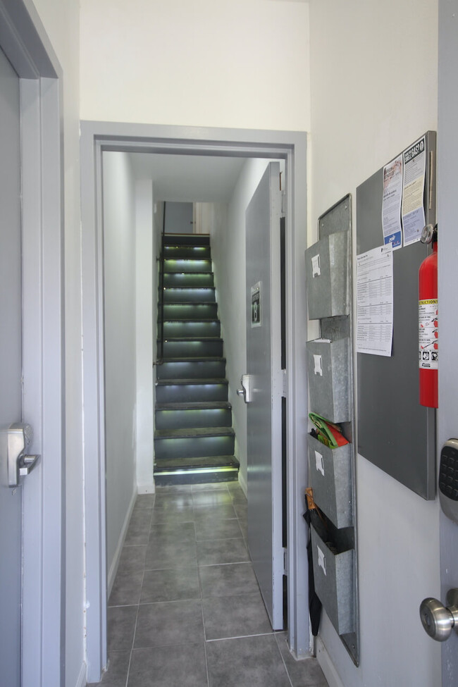 Front Door & Entry Steps - 5131 W Girard Ave