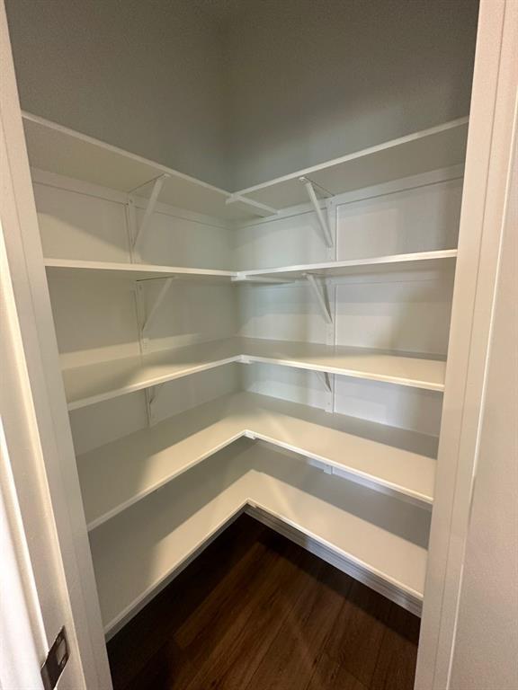 Building Photo - 121 Seminole Dr