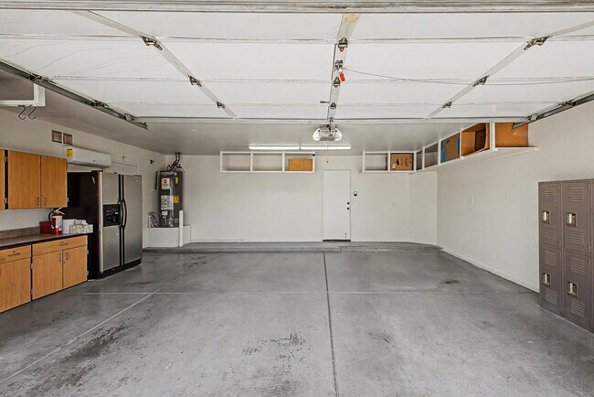 Building Photo - 12926 W Cheery Lynn Rd