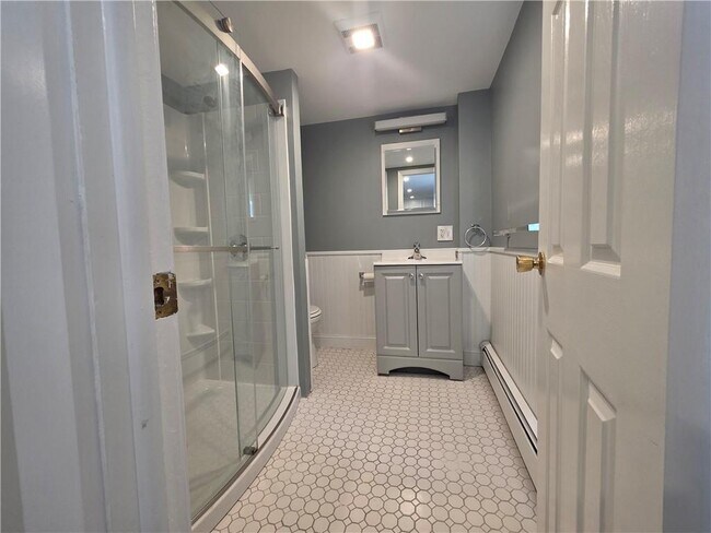 Building Photo - 354 Old Boston Neck Rd