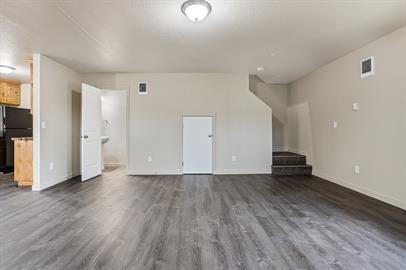 Building Photo - Modern 3 bedroom Duplex