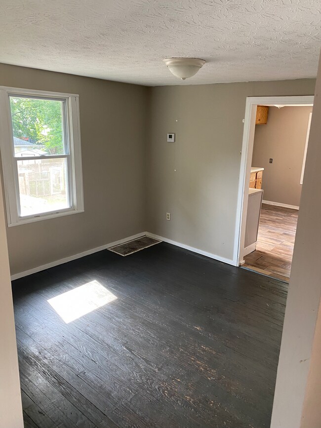 Building Photo - 934 Hunt St