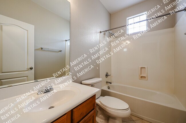 Building Photo - 2218 N 135th Dr