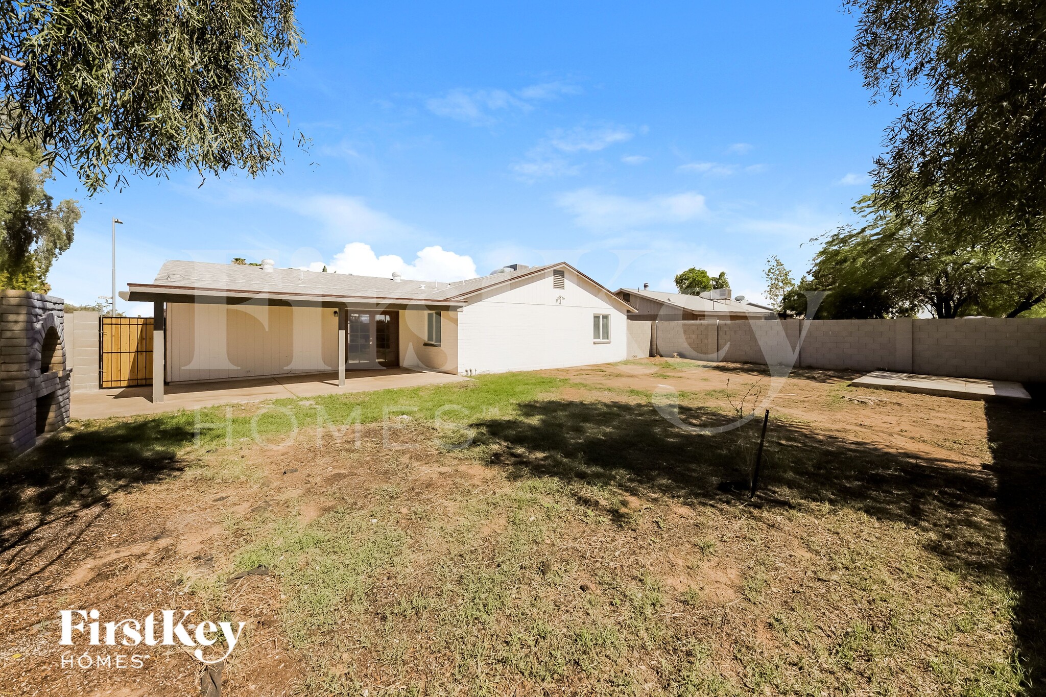 Building Photo - 9914 N 73rd Ave