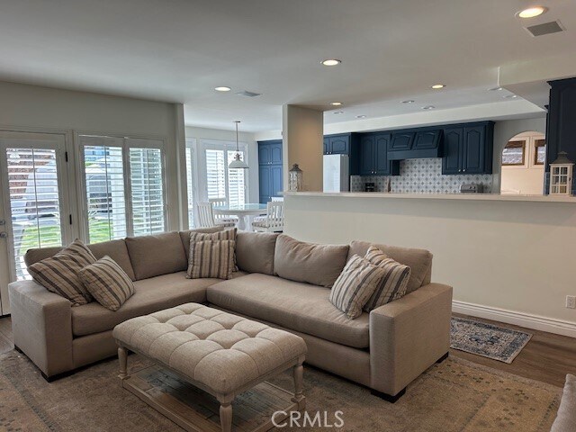 Building Photo - 1012 11th St