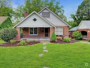 Building Photo - Pet Friendly 3-bedroom house